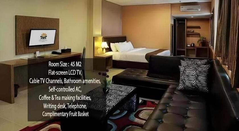 Asoka Luxury Hotel Bandar Lampung Exterior foto